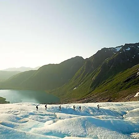 Mini-hôtel Gulbrakka Basecamp Glomfjord