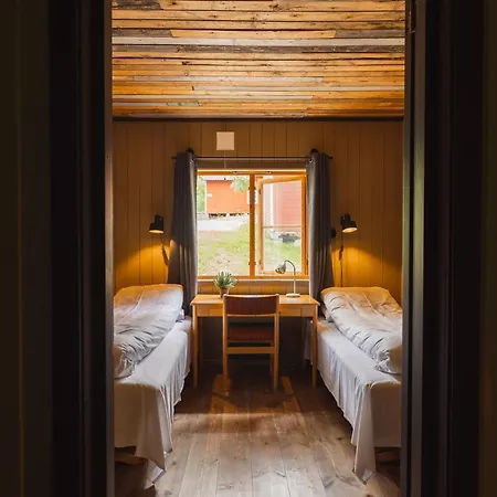 Gulbrakka Basecamp Inn