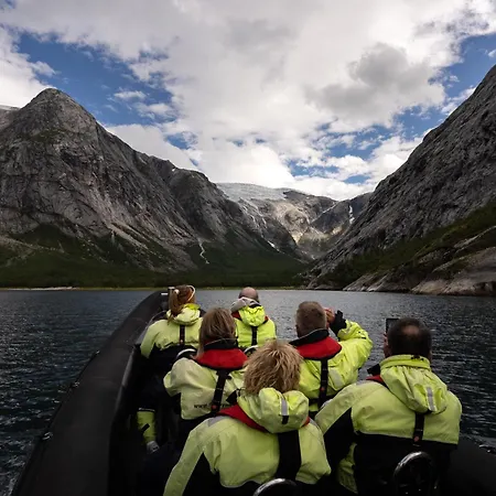 Gulbrakka Basecamp * Glomfjord